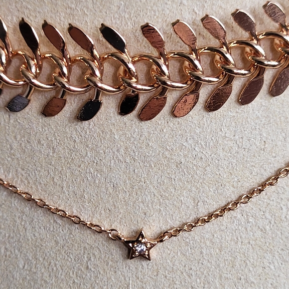 An elegant golden tone set of 2 Aldo chockers NWT - Picture 2 of 3